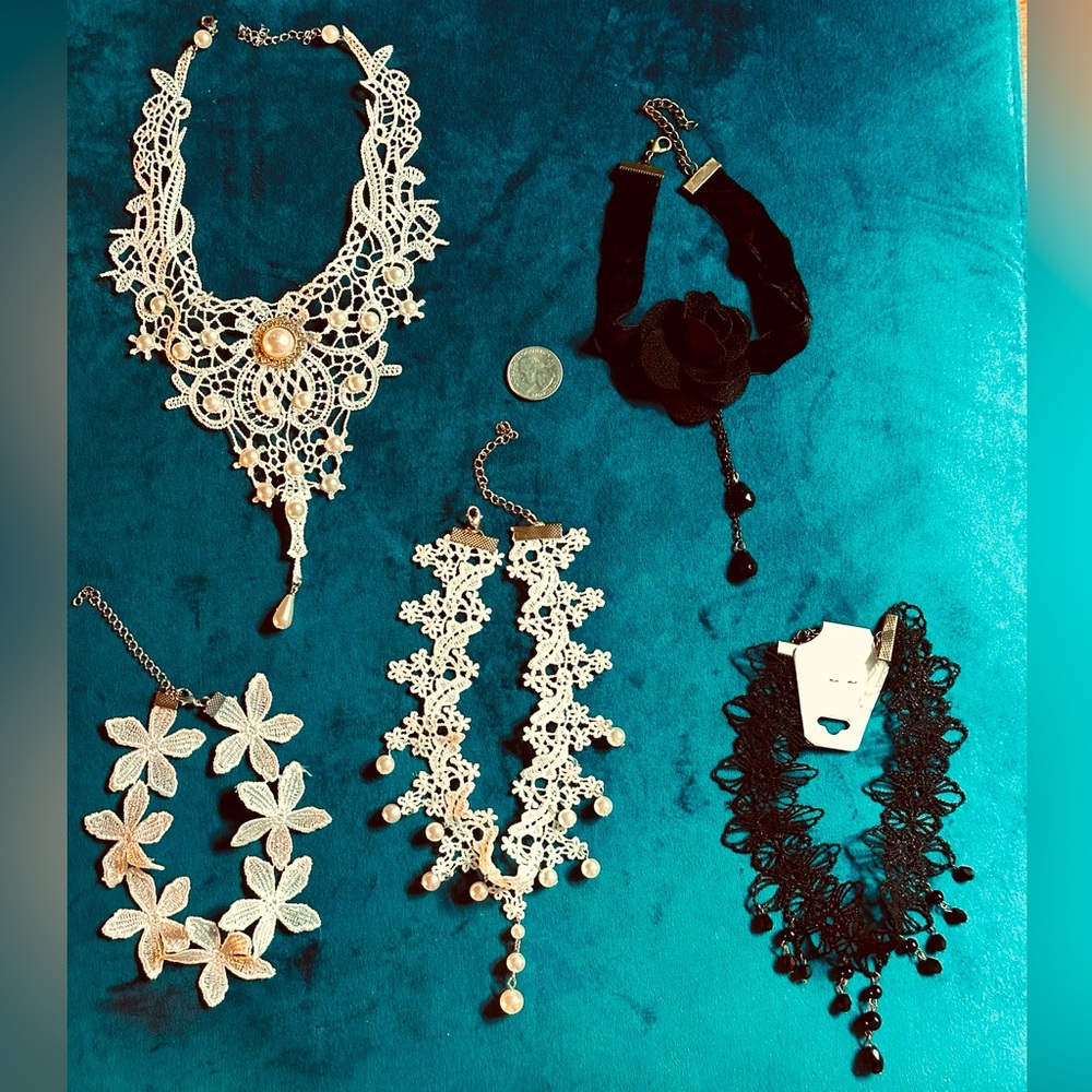 Laces necklaces! Brand new. Vintage style.